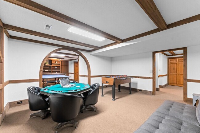 Building Photo - Fully Furnished Luxury Estate in Boise's Lower Highlands