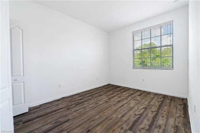 Building Photo - 7082 Venice Way