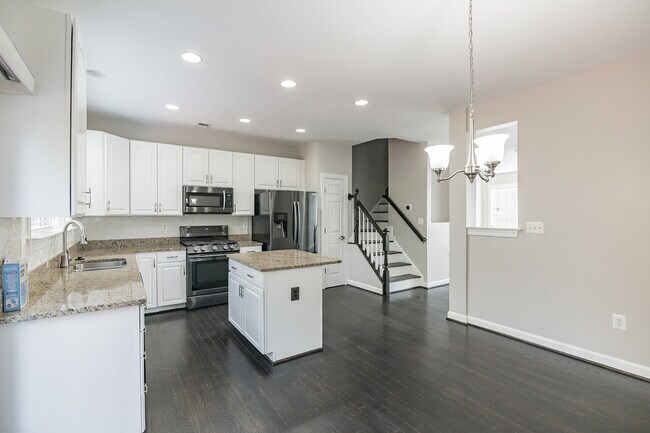 Building Photo - 15598 Avocet Loop