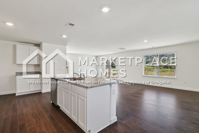 Building Photo - 7646 Belhaven Ln