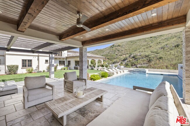 Building Photo - 29450 Malibu View Ct