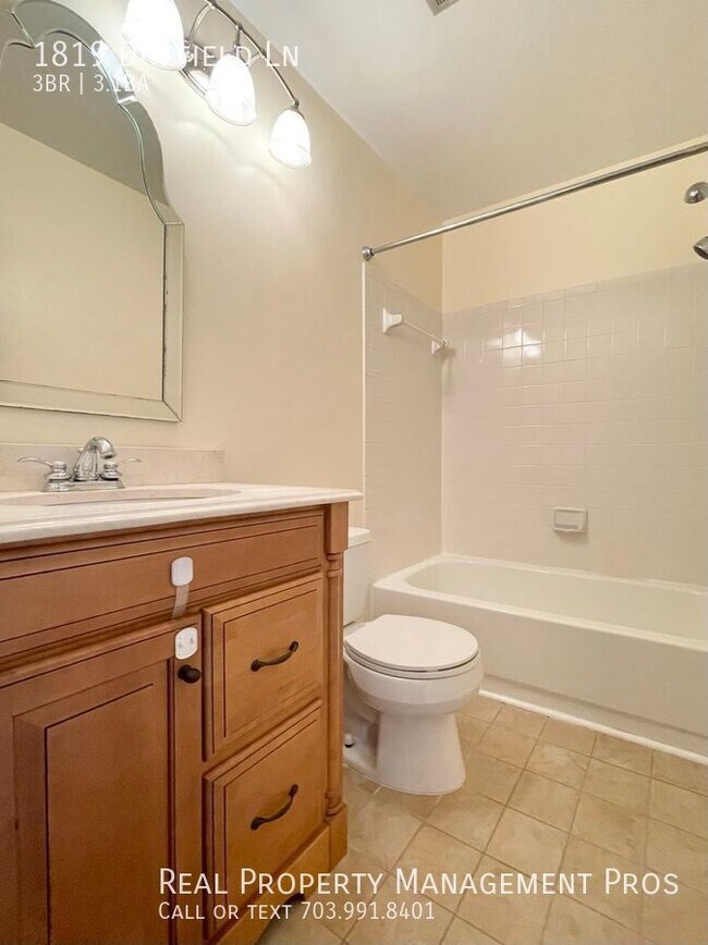 Building Photo - 1819 Duffield Ln