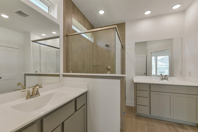 Building Photo - 1446 Shaded Rock Dr