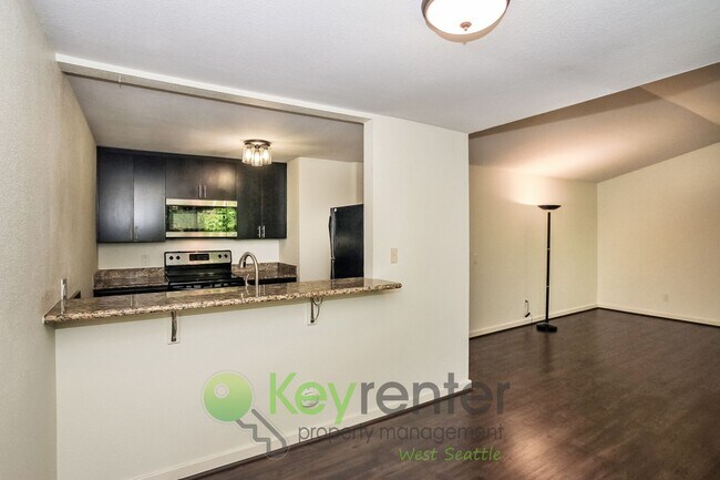 Building Photo - Live Easy in This Stylish 2-Bedroom with I...