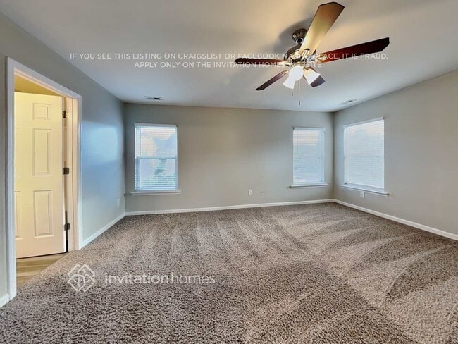 Building Photo - 4004 Flat Sedge Ln