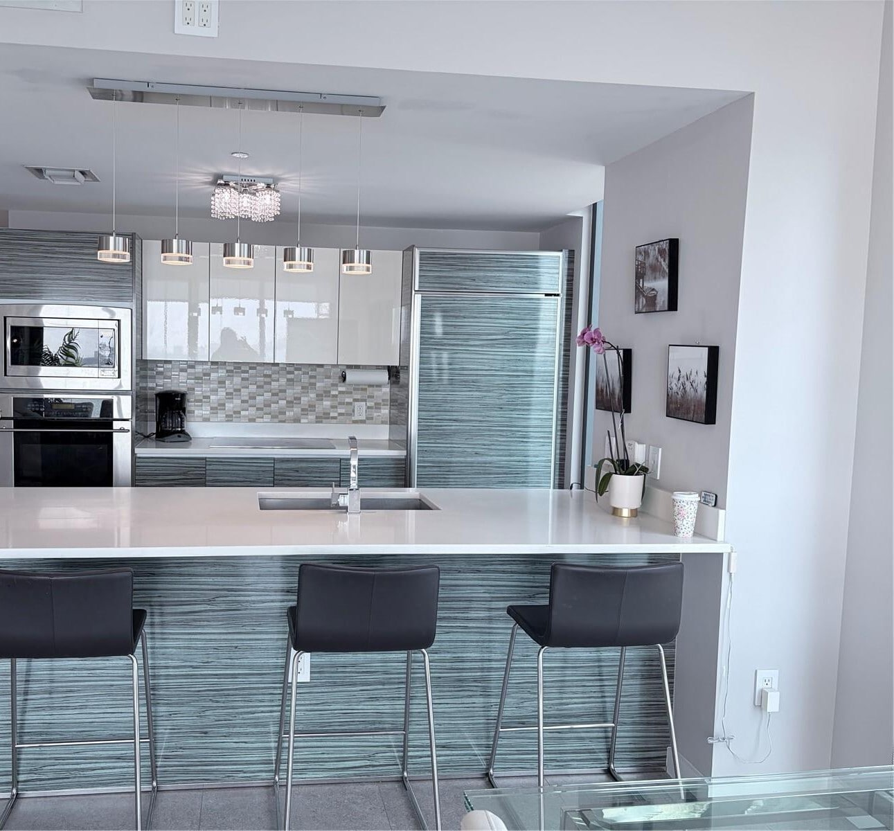 Building Photo - 460 NE 28th St