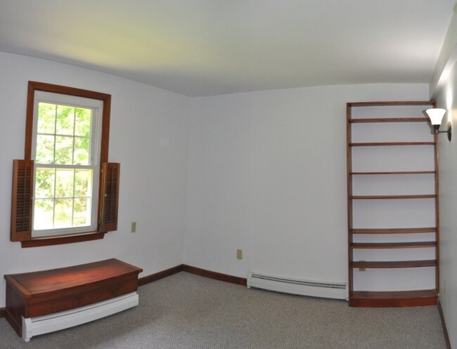 Building Photo - 287 Grantwood Dr