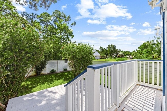 Building Photo - 92 Cypress Breeze Dr