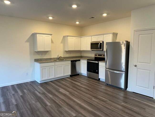 Building Photo - 1070 Paddington Dr