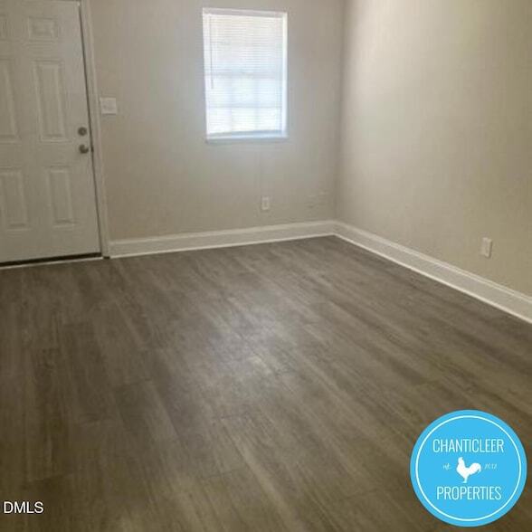 Building Photo - 114 Florence St