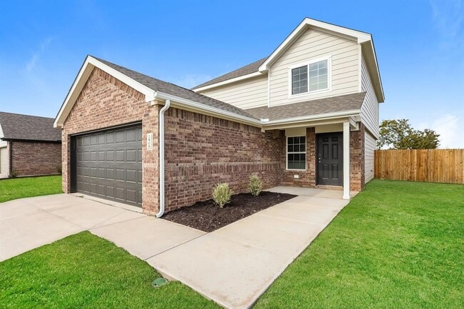 Building Photo - 2408 Rosewood Ln