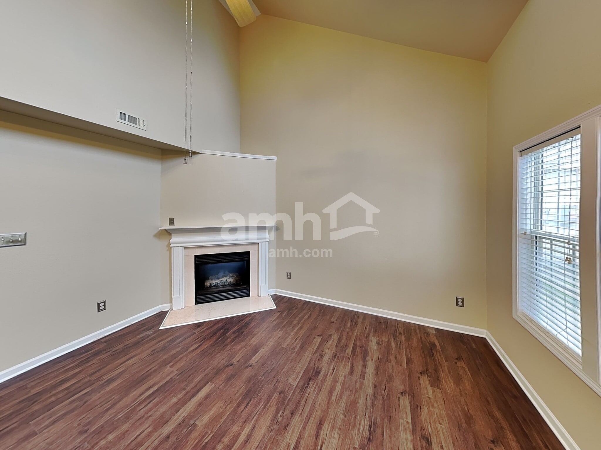 Building Photo - 10206 Orchard Grass Ct