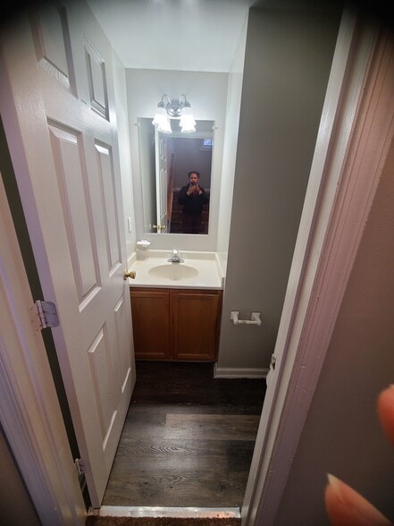 Building Photo - 2714 Stanton Rd SE