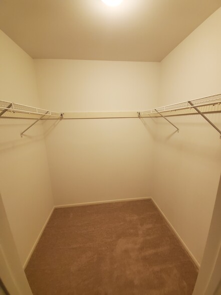 Building Photo - 1781 Jonathan Way Unit H