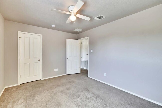 Building Photo - 11716 Channing Dr
