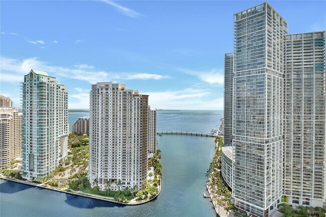 Building Photo - 300 Biscayne Blvd Way