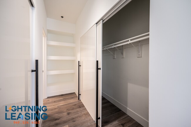 Building Photo - 8811-8815 Burton Way