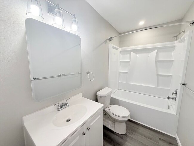 Building Photo - 1804 Doctor M.L.K. Jr Dr