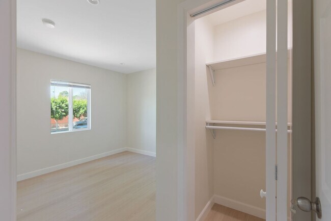 Building Photo - Newly Remodeled 3BD Home Near CSUN with Private Yard