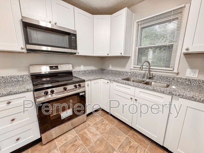 Building Photo - 5141 Booth Ave