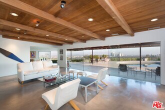 Building Photo - 1230 Shadow Hill Way