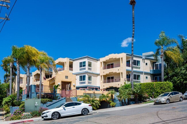 Building Photo - Mission Hills Condo with Stunning Views