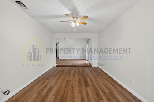 Building Photo - 8973 El Mirador Dr