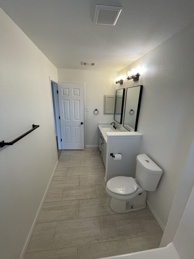 Building Photo - 6715 Gunlock Creek