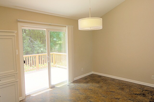 Building Photo - Single story 3 bed, 2 bath home in North Durham on half an acre!