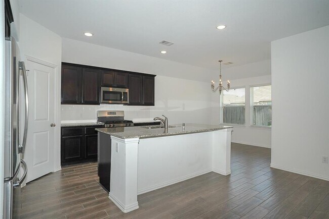 Building Photo - 16114 Sommerall Creek Ln