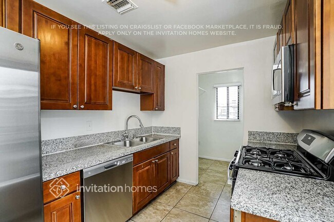 Building Photo - 7943 Newcastle Ave