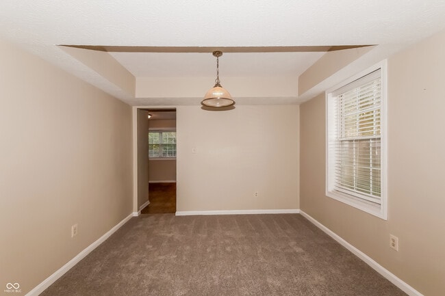 Building Photo - 1202 Pine Mountain Way