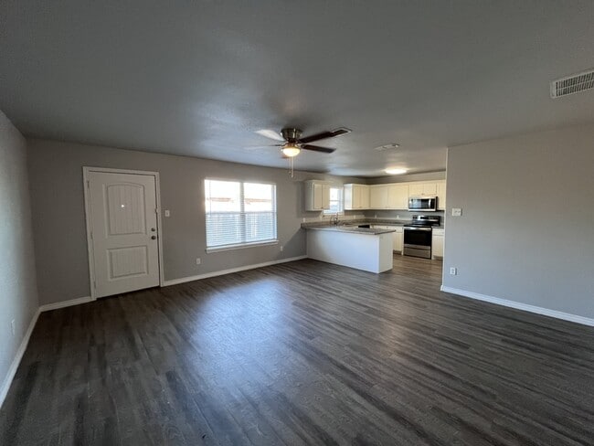 Building Photo - 3430 Itasca St