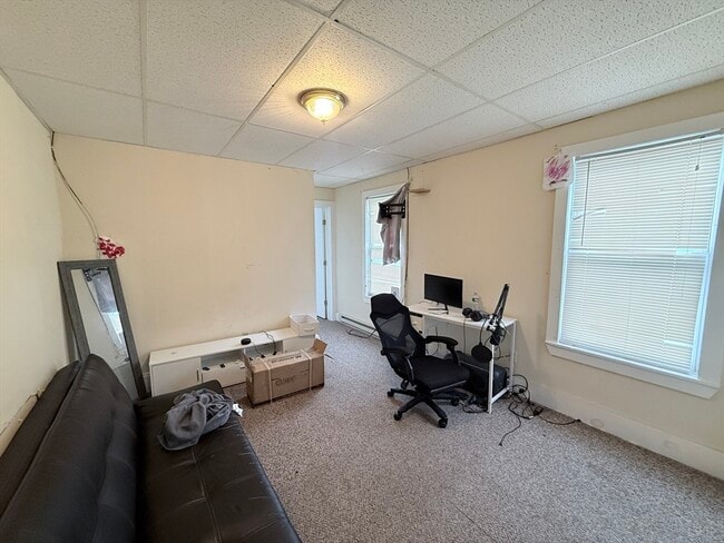 Building Photo - 7 Cottage St