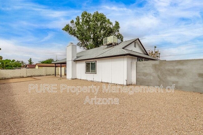 Building Photo - 3915 W Thunderbird Rd