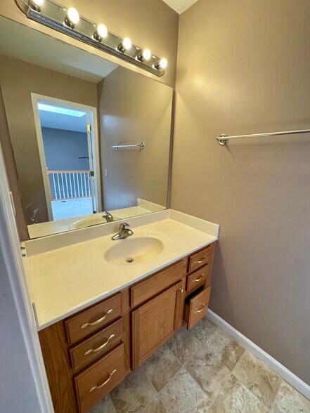 Building Photo - 3054 Cherrywood Dr