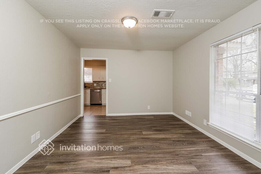 Building Photo - 24202 Spring Mill Ln