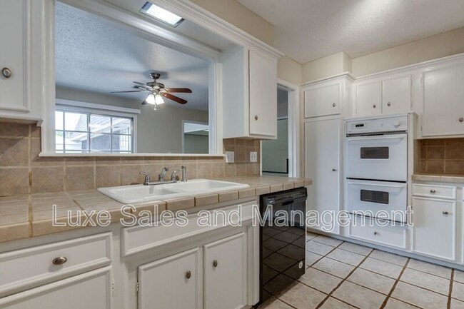 Building Photo - 2518 NW 62nd St
