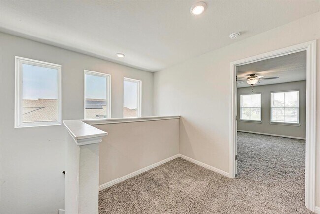 Building Photo - 1021 Lone Peak Wy