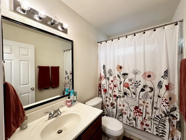 Building Photo - 5420 Kokopelli Ct NW