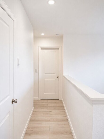 Building Photo - 5225 Tuscany Ln