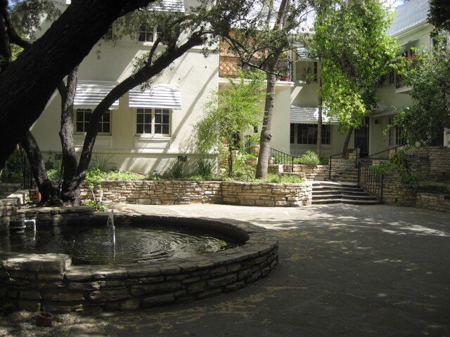 Primary Photo - 7289 Franklin Ave
