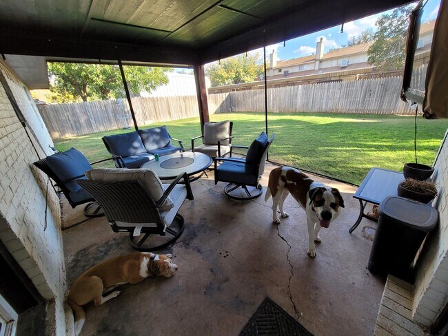 Building Photo - FOR LEASE - 3/2/2 - WEST LUBBOCK HOME