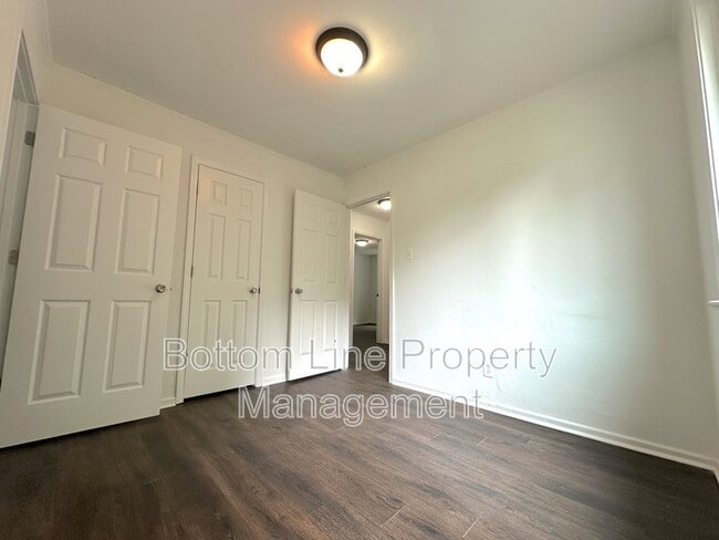 Building Photo - 2516 Marlowe Ave