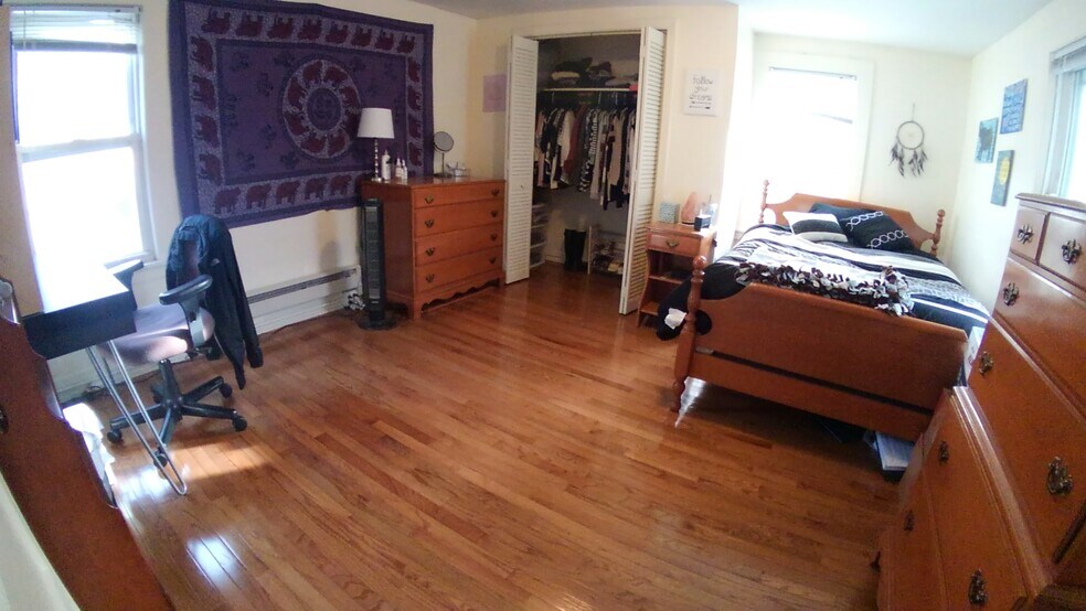 Bedroom 2 - 1276 Main St