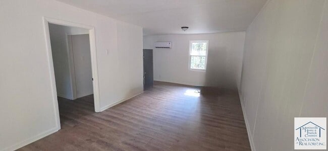 Building Photo - 45 Infinity Dr