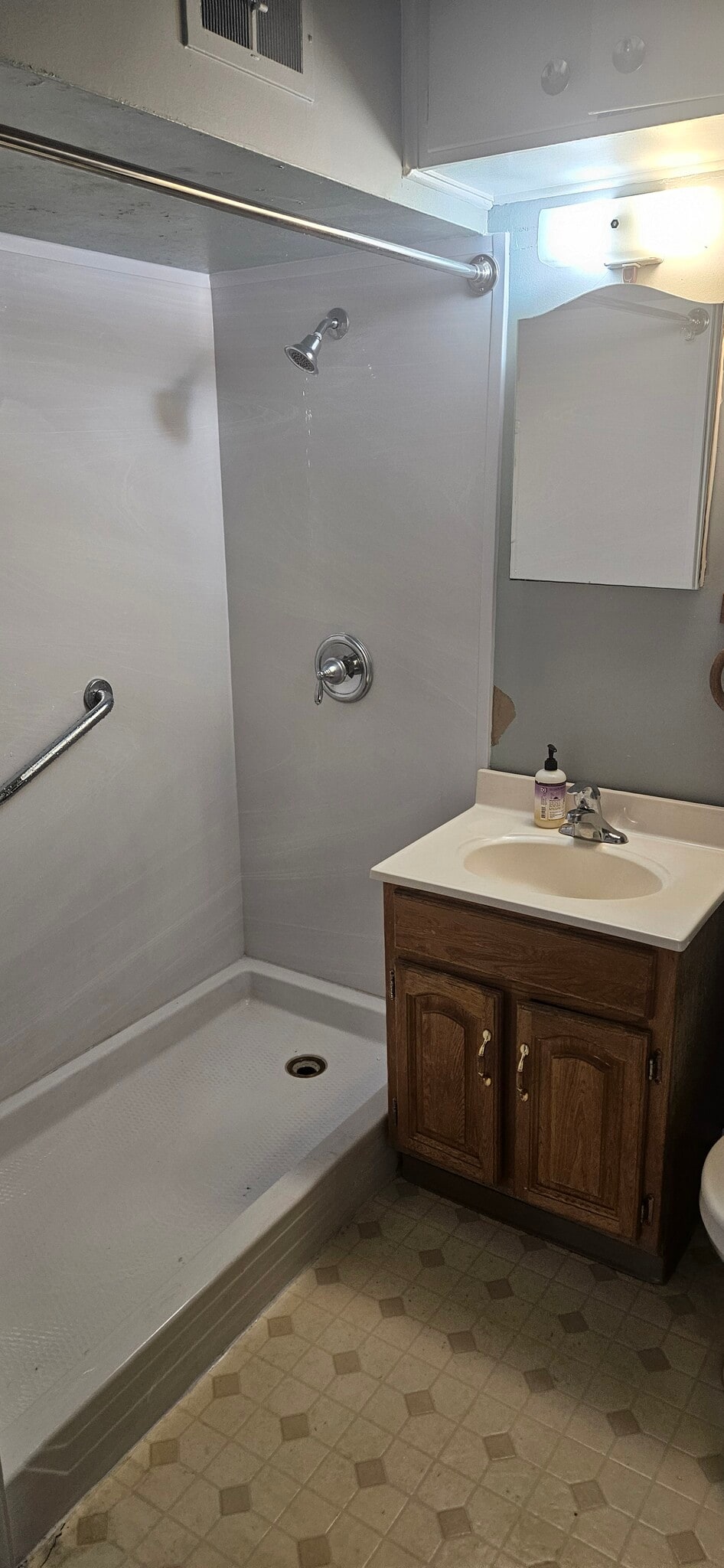 Bathroom - 1740 W Riverside Ave