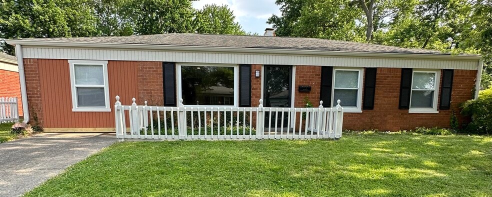 Primary Photo - 8101 Shibler Dr