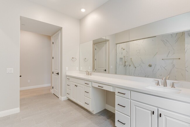 Building Photo - LUXURY 2BEDROOM IN MIRA VILLA W/ STRIP & M...