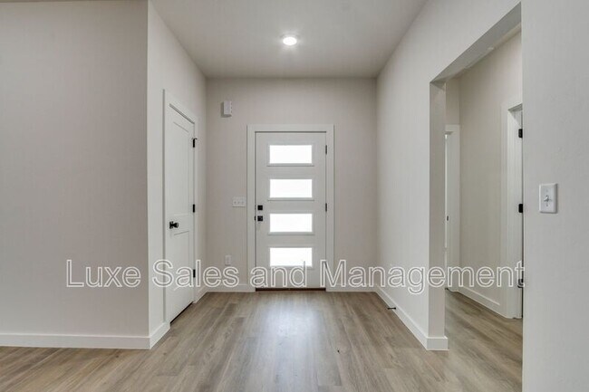 Building Photo - 8301 NW 163rd Ter